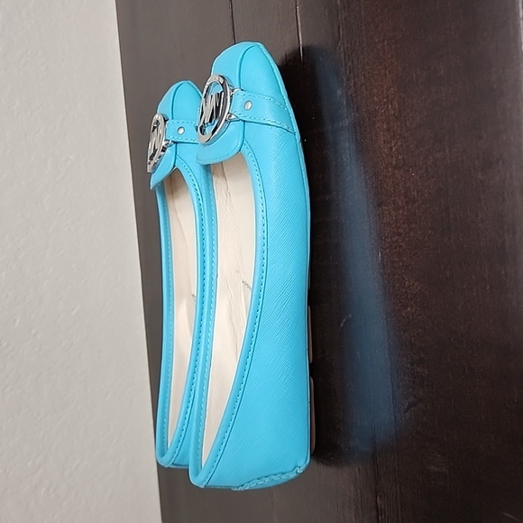 Michael Kors Fulton Moc Flats Blue Leather Driving Loafers Gold MK Logo Size 6M - Picture 9 of 16